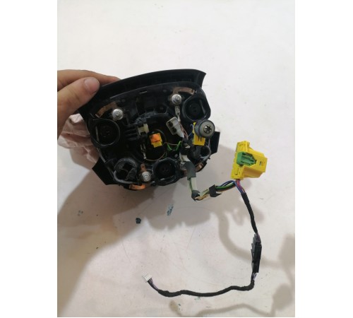 Подушка безопасности водителя, в руль