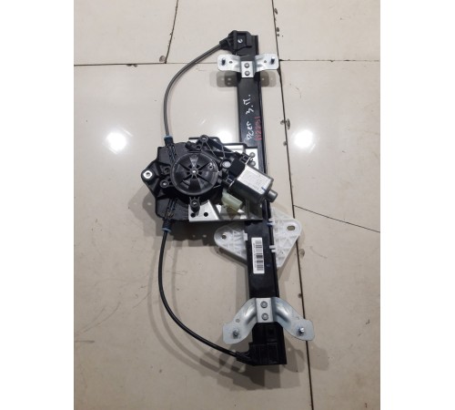 Стеклоподъемник двери (задний правый)