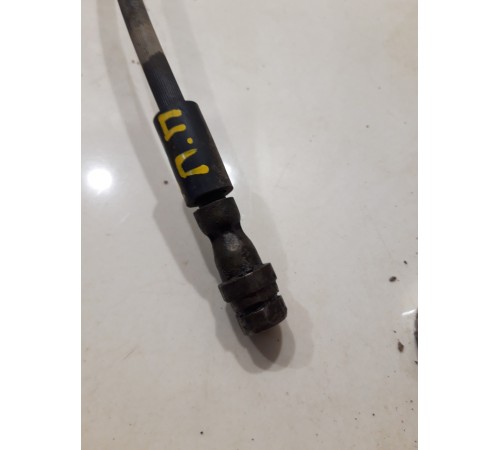 Тормозной шланг(передний правый)