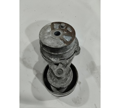 Ролик натяжителя