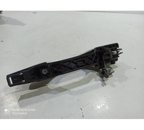 Ручка двери (задняя левая внешняя)