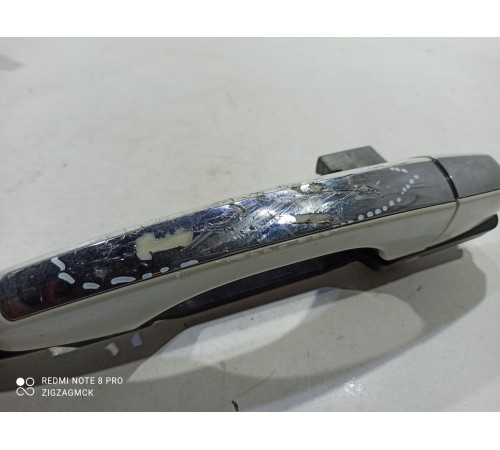 Ручка двери (задняя левая внешняя)