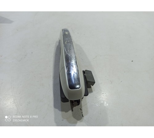 Ручка двери (задняя левая внешняя)