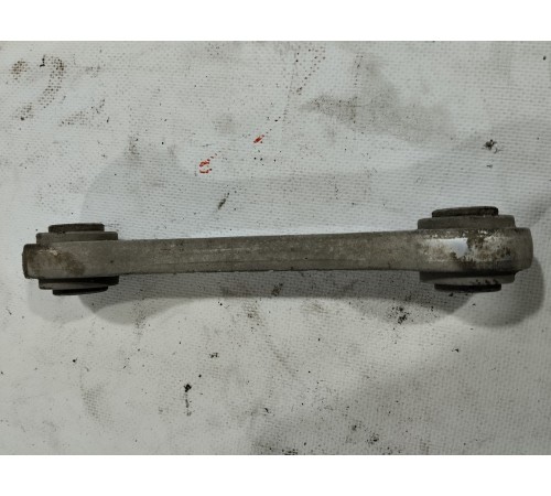 Рычаг подвески (передний левый)