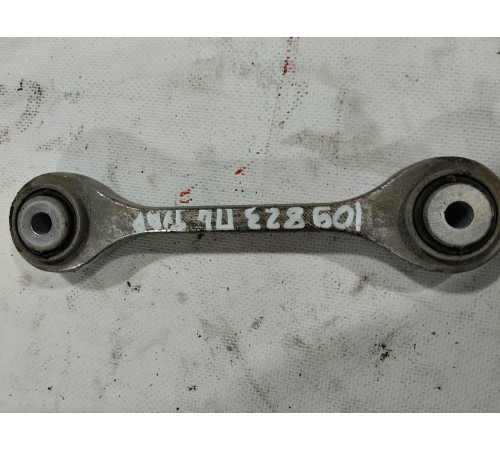 Рычаг подвески (передний левый)