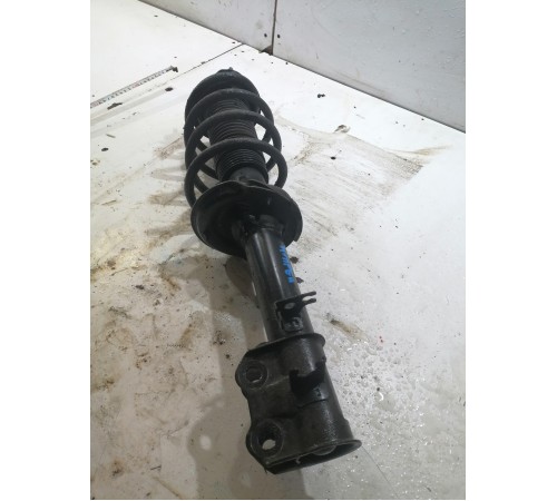 Амортизатор подвески передний правый в сборе