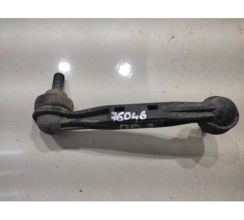 Стойка стабилизатора (задняя, правая)