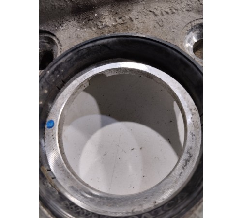 Кулак поворотный(передний правый)