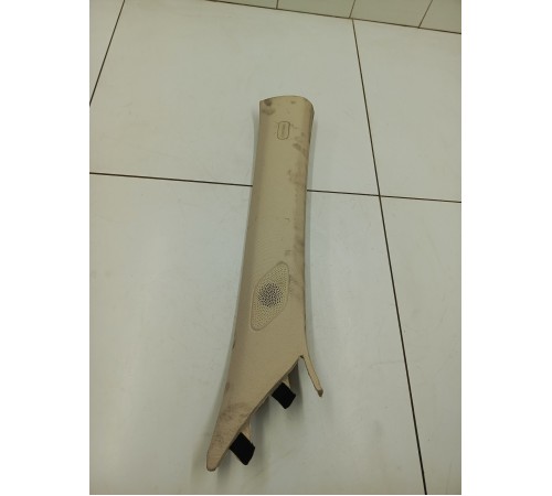 Обшивка стойки лобового стекла правая