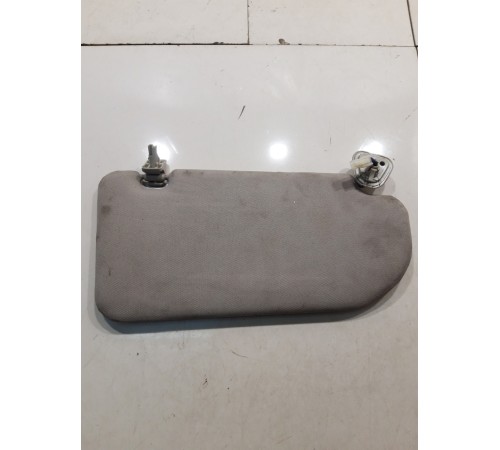 Солнцезащитный козырек(левый)