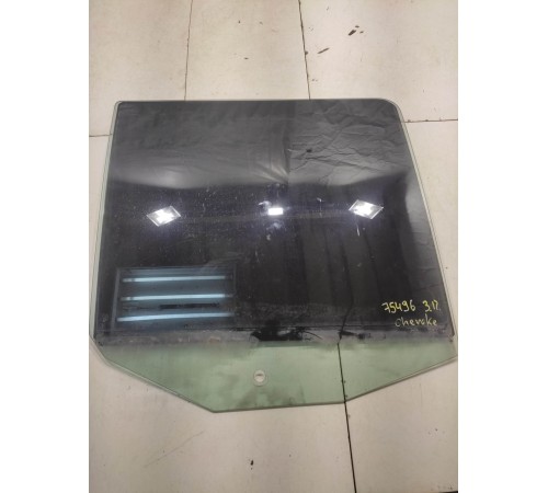 Стекло двери (заднее, правое)