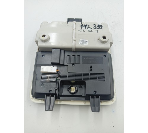 Плафон внутреннего освещения салона передний