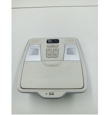 Плафон внутреннего освещения салона передний