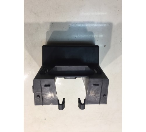 Кронштейн багажника