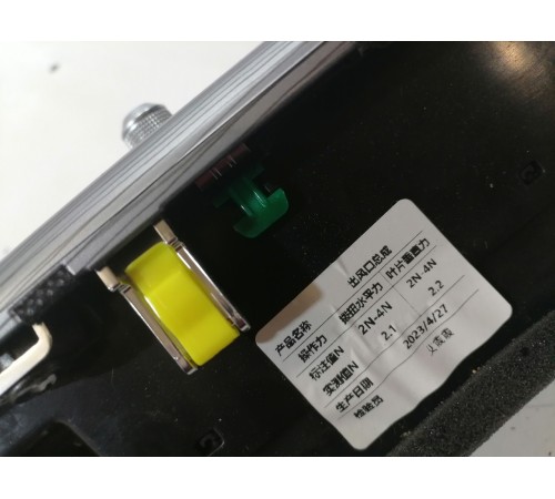 Центральная панель дефлекторами воздуха