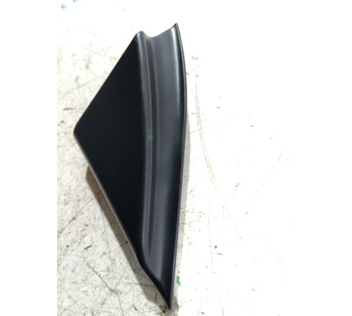Накладка (угол) двери передняя правая