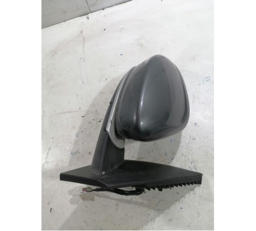 Зеркало правое 