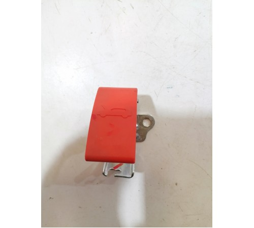 Рычаг открывания капота