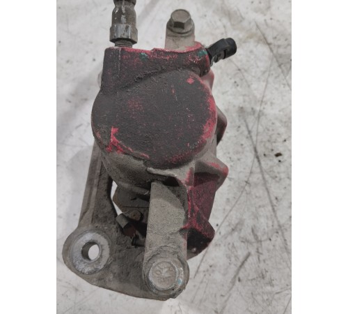 Суппорт передний левый