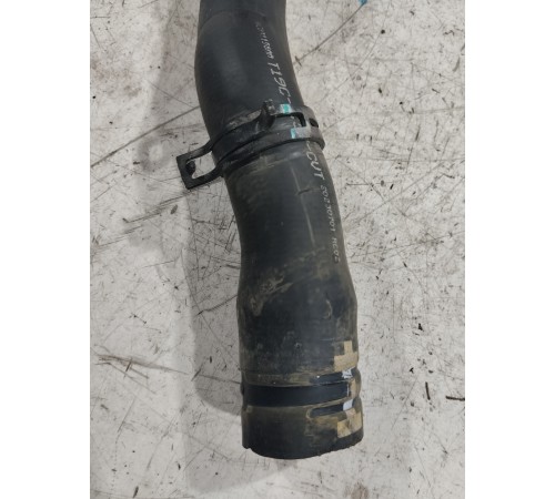 Патрубок охлаждения