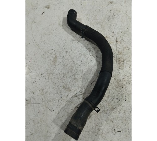 Патрубок охлаждения