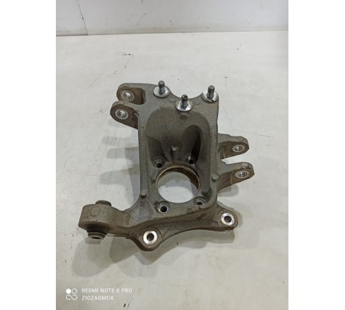 Кулак поворотный(задний правый)