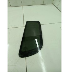 Форточка двери задняя левая