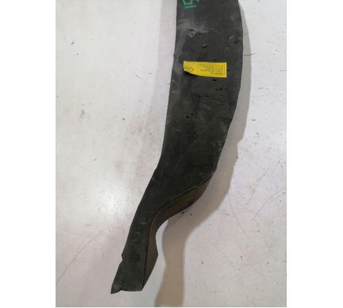 Уплотнитель крыла правый