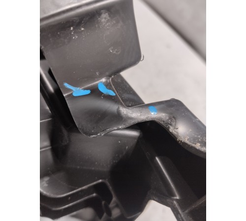 Кронштейн(крепление) балки электрошторки левый