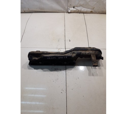 Впускной коллектор (левый)