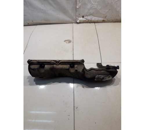 Впускной коллектор (левый)