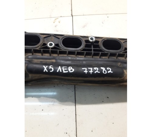 Впускной коллектор (левый)