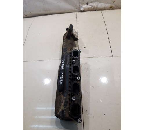 Впускной коллектор (левый)