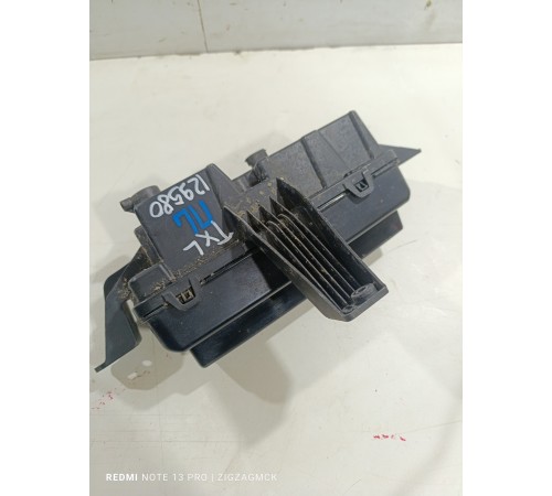 Фара противотуманная левая 