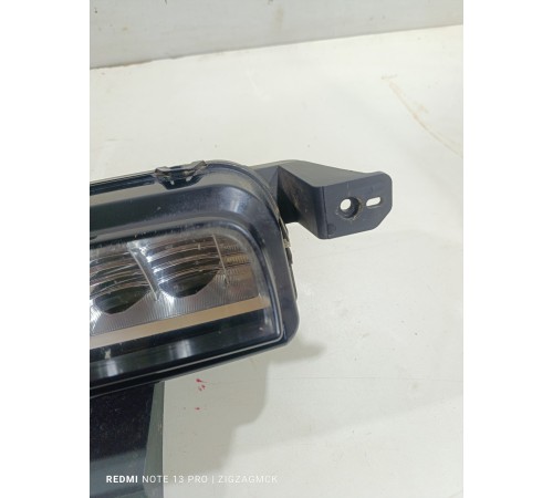 Фара противотуманная левая 