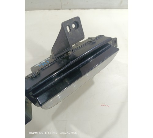 Фара противотуманная левая 