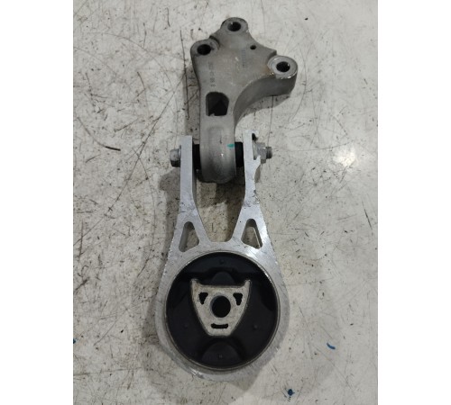 Опора двигателя задняя