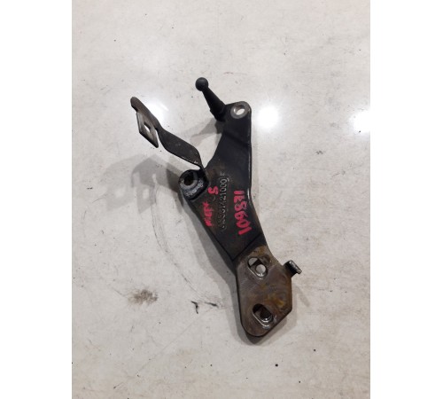 Кронштейн(крепление) выпускного коллектора