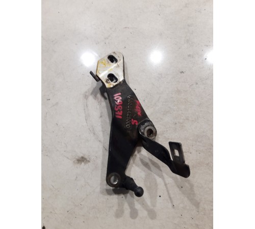 Кронштейн(крепление) выпускного коллектора