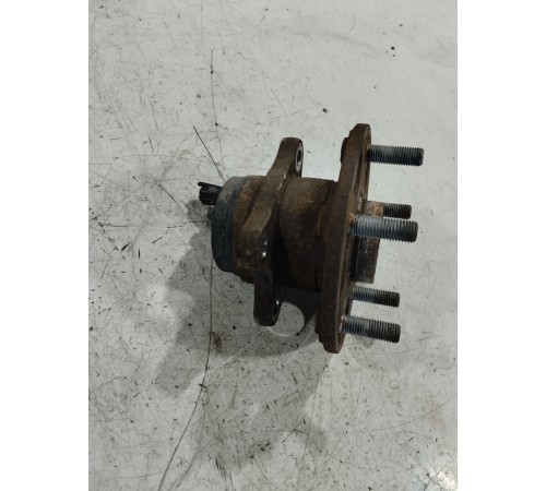 Ступица задняя левая