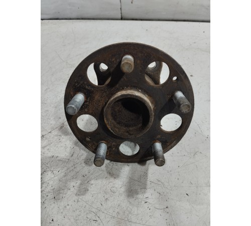 Ступица задняя левая