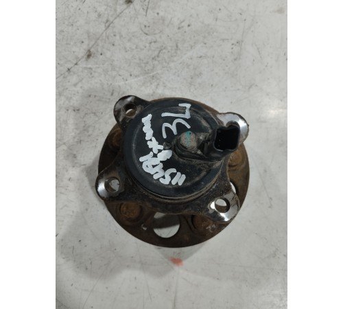 Ступица задняя левая