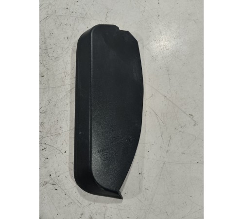 Накладка фонаря задняя правая