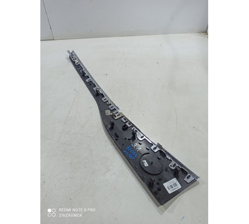 Накладка двери декоративная (задняя левая)