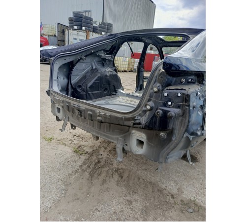 Панель задняя