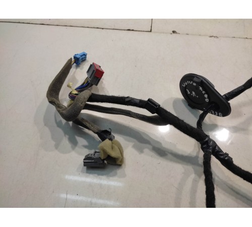 Электропроводка двери (задняя, левая)