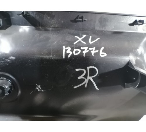 Обшивка багажника (правая)