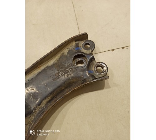 Рычаг подвески(передний левый)