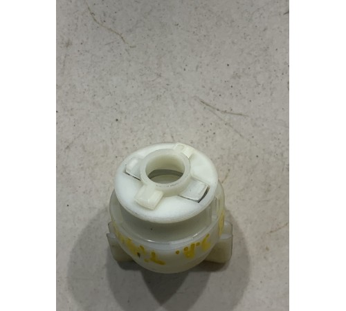 Крепеж фонаря (задний левый)