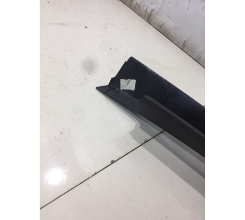 Накладка порога (передняя, правая)